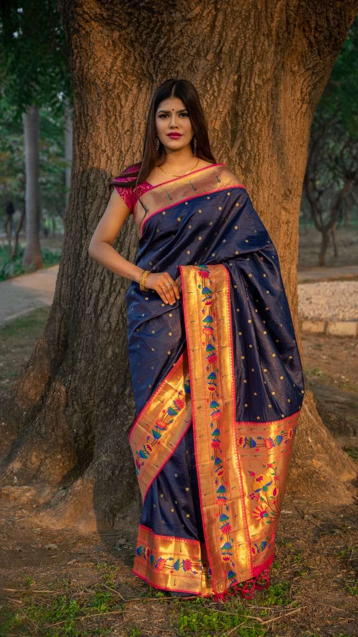 Aradhna Saree